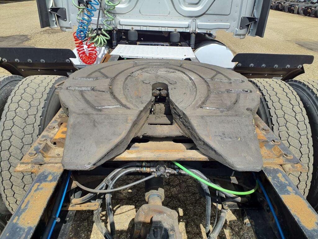 2018 Freightliner Cascadia 125 Sleeper Semi Truck – 72″ Condo Sleeper, 455HP, 12