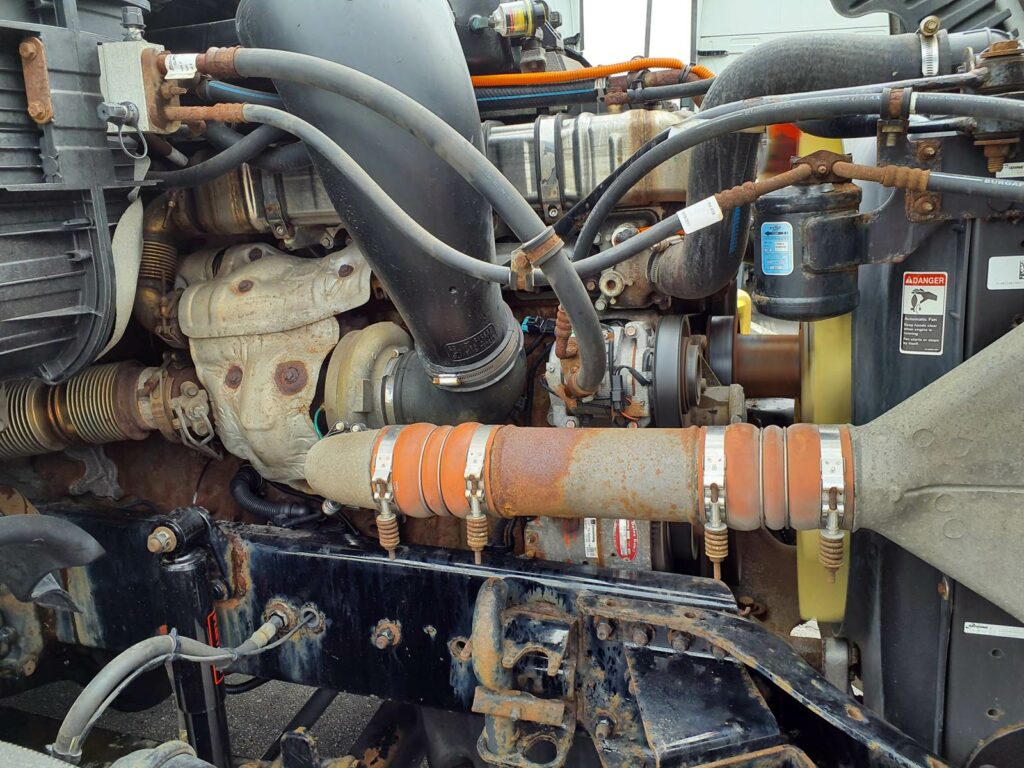 2018 Freightliner Cascadia 125 Sleeper Semi Truck – 72″ Condo Sleeper, 455HP, 12