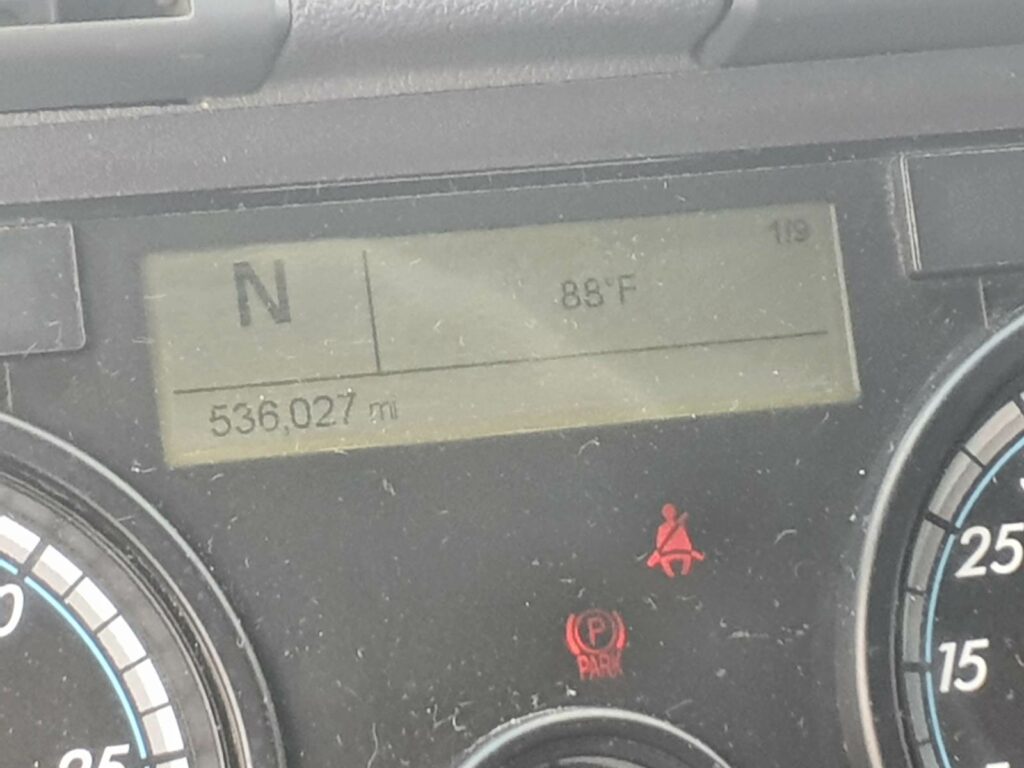 2018 Freightliner Cascadia 125 Sleeper Semi Truck – 72″ Condo Sleeper, 455HP, 12