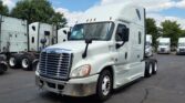 2018 Freightliner Cascadia 125 Sleeper Semi Truck – 72″ Condo Sleeper, 455HP, 12