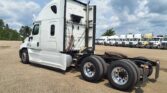 2019 Freightliner Cascadia 125 Sleeper Semi Truck – 72″ Condo Sleeper, 455HP, 10 Speed Manual