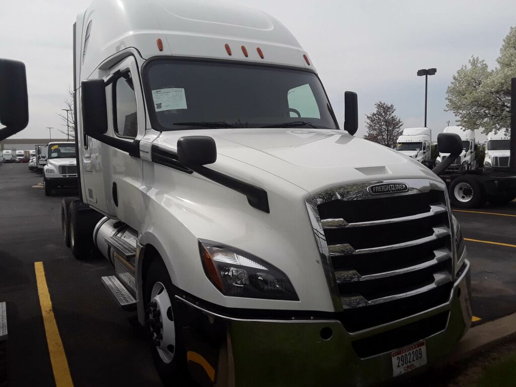 2020 Freightliner Cascadia 126 Sleeper Semi Truck – 72″ Condo Sleeper, 455HP, 12
