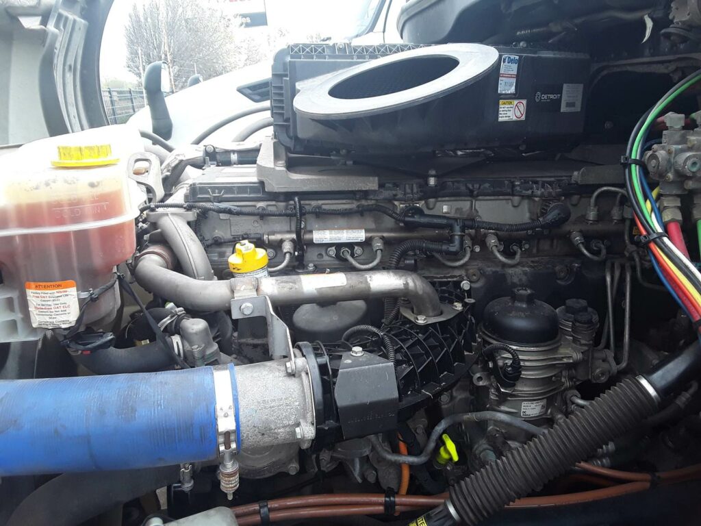 2020 Freightliner Cascadia 126 Sleeper Semi Truck – 72″ Condo Sleeper, 455HP, 12