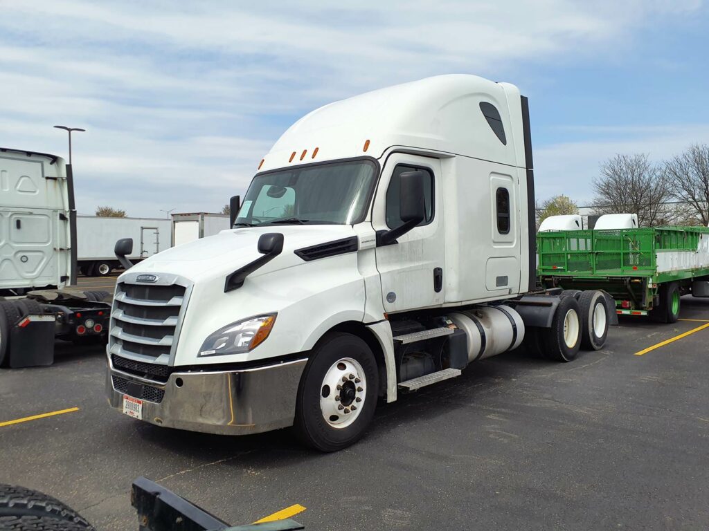 2020 Freightliner Cascadia 126 Sleeper Semi Truck – 72″ Condo Sleeper, 455HP, 12