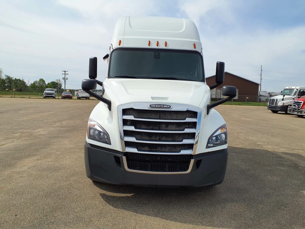 2019 Freightliner Cascadia 126 Sleeper Semi Truck – 72″ Condo Sleeper, 455HP, 12