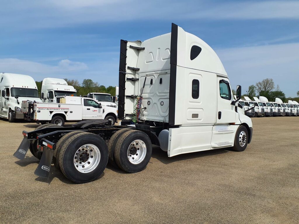 2019 Freightliner Cascadia 126 Sleeper Semi Truck – 72″ Condo Sleeper, 455HP, 12