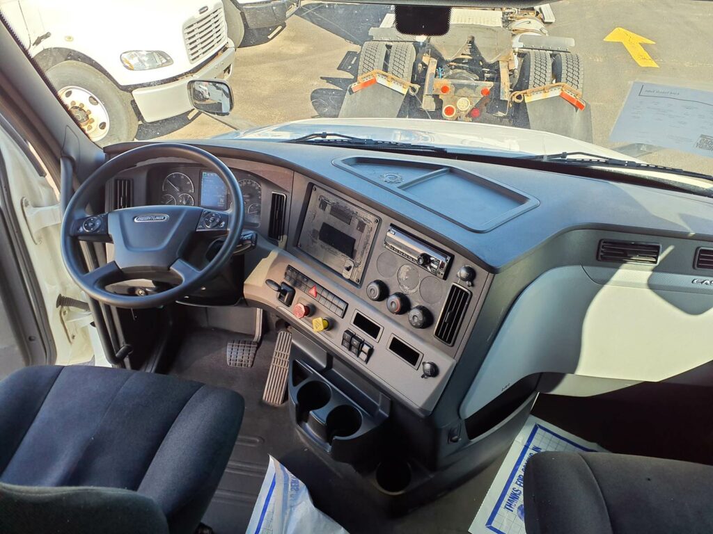 2019 Freightliner Cascadia 126 Sleeper Semi Truck – 72″ Condo Sleeper, 455HP, 12