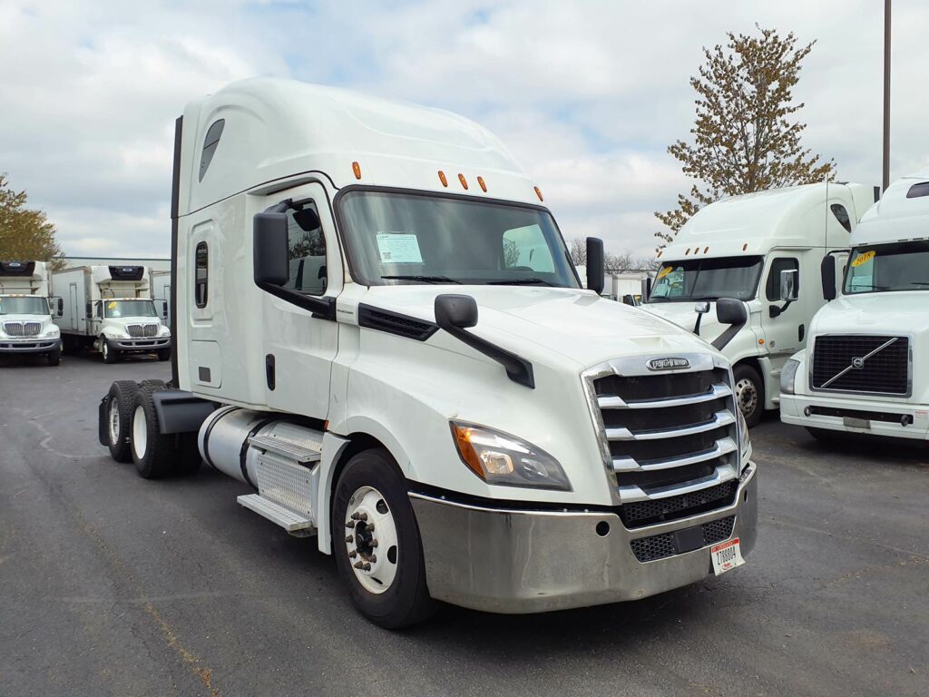 2019 Freightliner Cascadia 126 Sleeper Semi Truck – 72″ Condo Sleeper, 455HP, 12