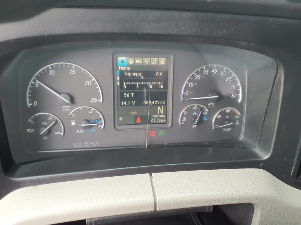 2019 Freightliner Cascadia 126 Sleeper Semi Truck – 72″ Condo Sleeper, 455HP, 12