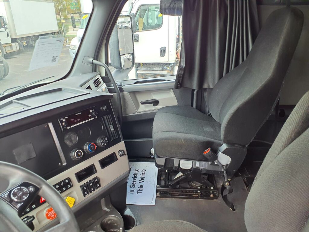 2019 Freightliner Cascadia 126 Sleeper Semi Truck – 72″ Condo Sleeper, 455HP, 12