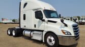 2019 Freightliner Cascadia 126 Sleeper Semi Truck – 72″ Condo Sleeper, 455HP, 12