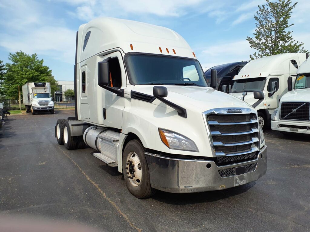 2020 Freightliner Cascadia 126 Sleeper Semi Truck – 72″ Condo Sleeper, 455HP, 12