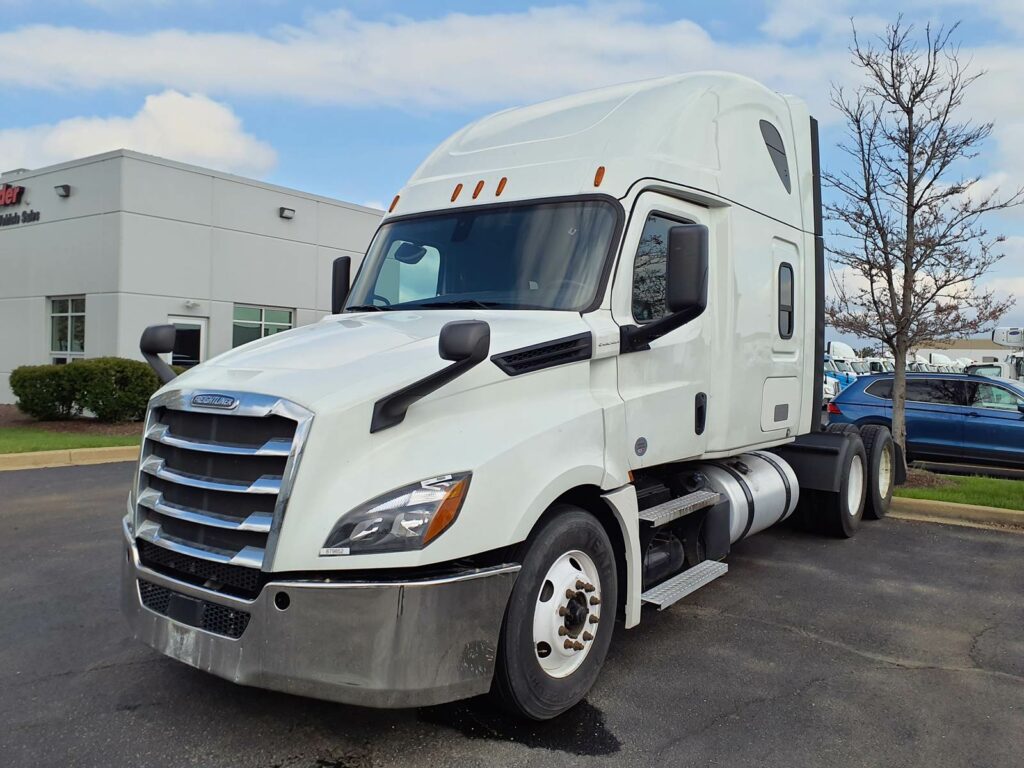 2020 Freightliner Cascadia 126 Sleeper Semi Truck – 72″ Condo Sleeper, 455HP, 12