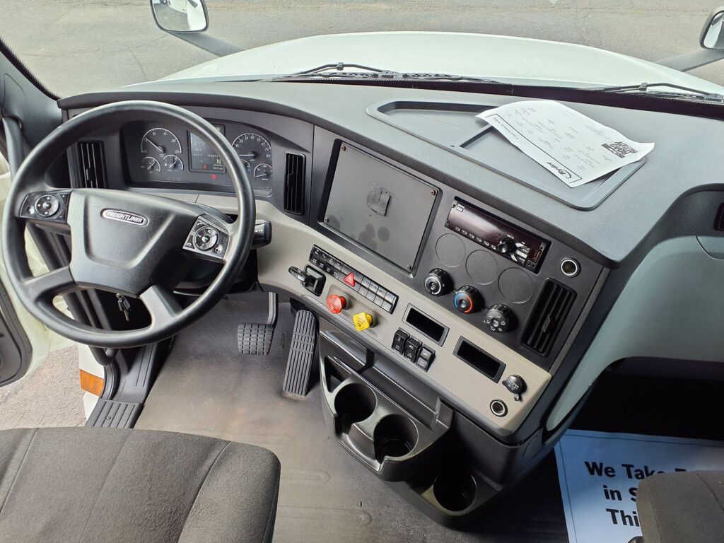 2020 Freightliner Cascadia 126 Sleeper Semi Truck – 72″ Condo Sleeper, 455HP, 12