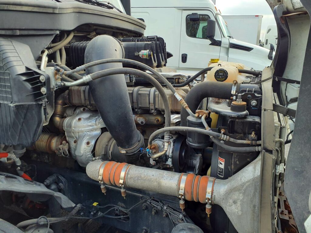 2020 Freightliner Cascadia 126 Sleeper Semi Truck – 72″ Condo Sleeper, 455HP, 12