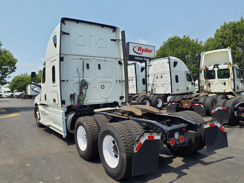 2020 Freightliner Cascadia 126 Sleeper Semi Truck – 72″ Condo Sleeper, 455HP, 12