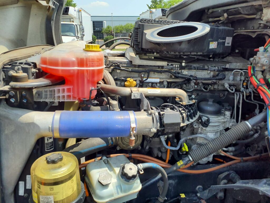 2020 Freightliner Cascadia 126 Sleeper Semi Truck – 72″ Condo Sleeper, 455HP, 12