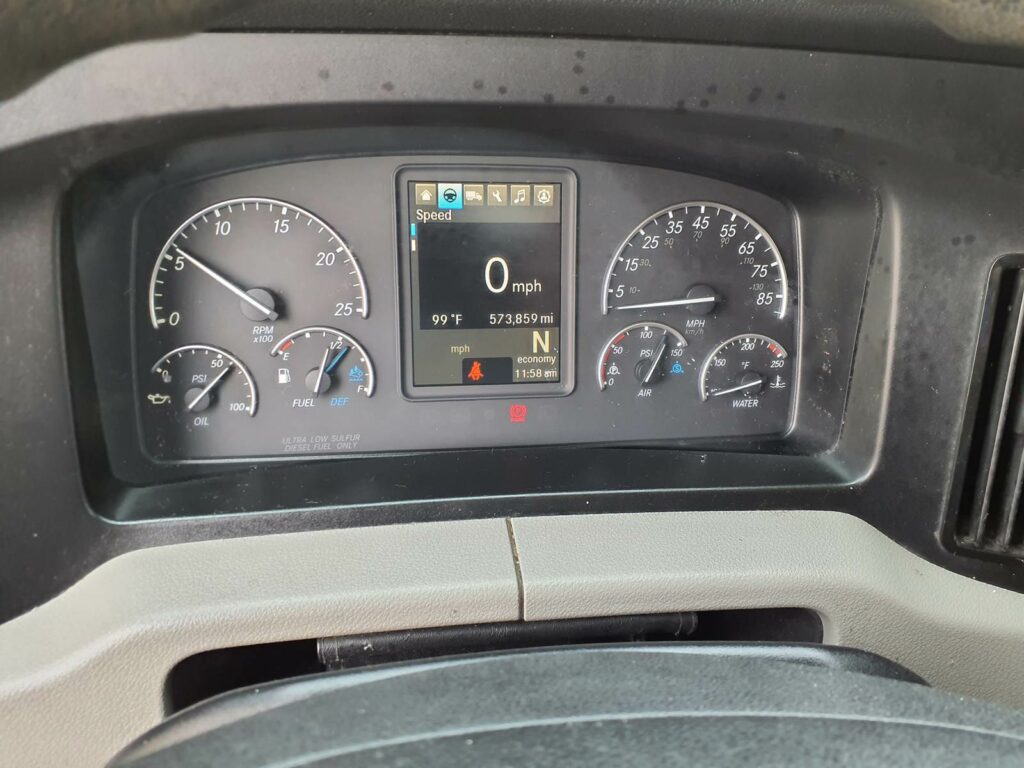 2020 Freightliner Cascadia 126 Sleeper Semi Truck – 72″ Condo Sleeper, 455HP, 12