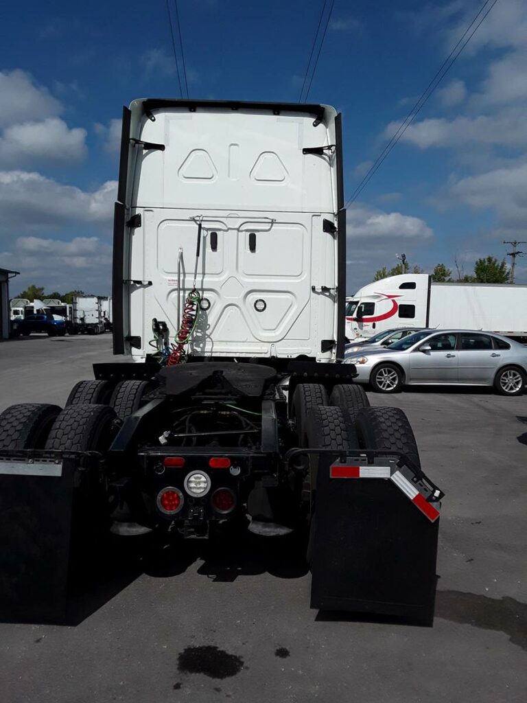 2020 Freightliner Cascadia 126 Sleeper Semi Truck – 72″ Condo Sleeper, 455HP, 12