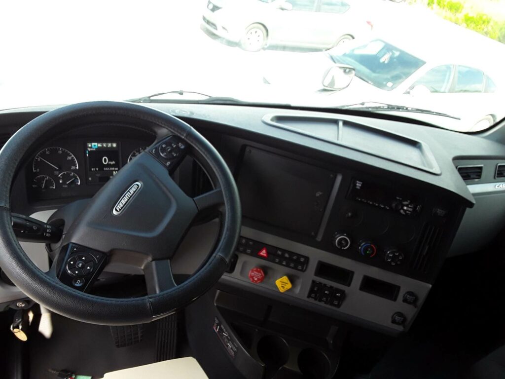 2020 Freightliner Cascadia 126 Sleeper Semi Truck – 72″ Condo Sleeper, 455HP, 12