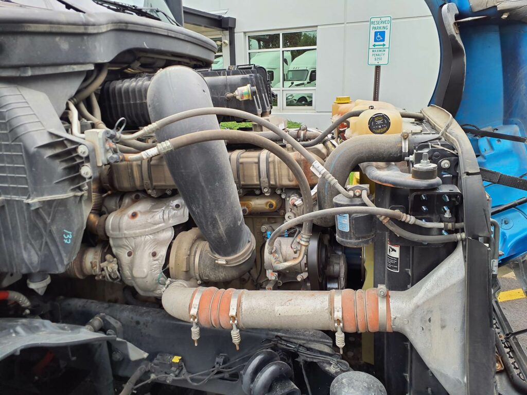 2020 Freightliner Cascadia 126 Sleeper Semi Truck – 72″ Condo Sleeper, 455HP, 12