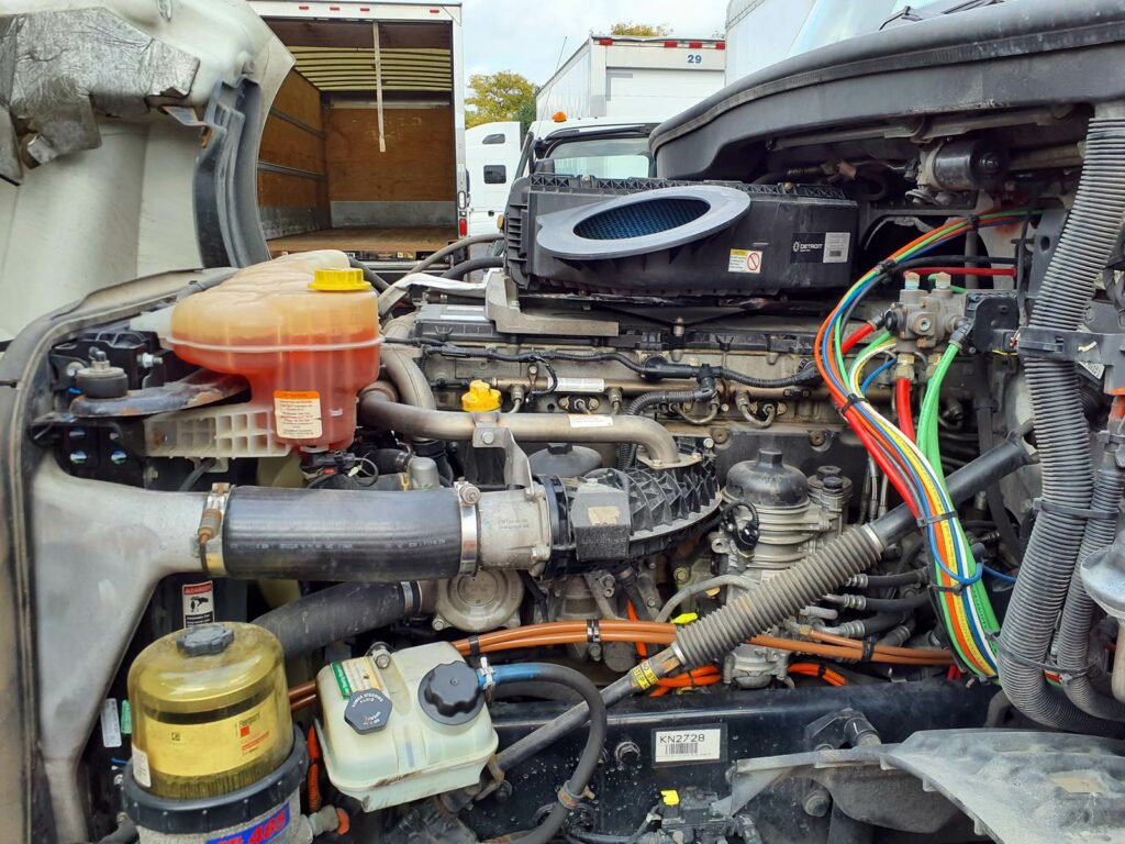 2019 Freightliner Cascadia 126 Sleeper Semi Truck – 72″ Condo Sleeper, 455HP, 12