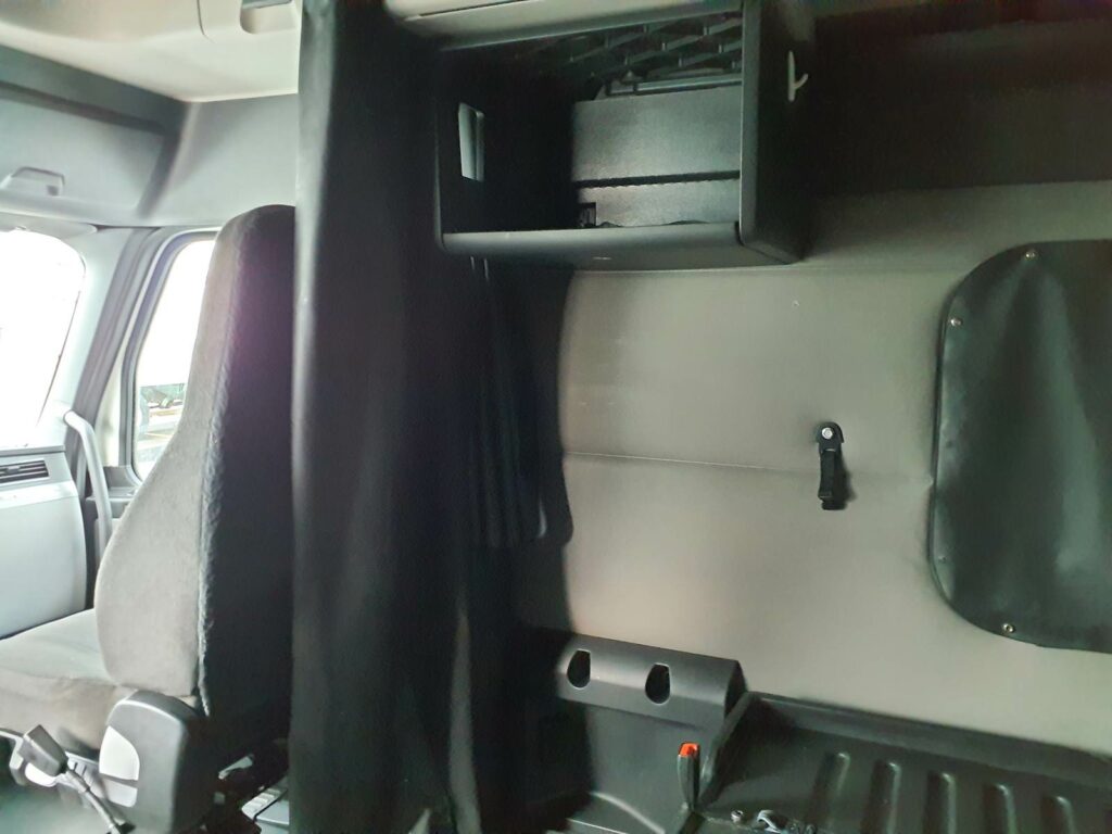 2019 Freightliner Cascadia 126 Sleeper Semi Truck – 72″ Condo Sleeper, 455HP, 12