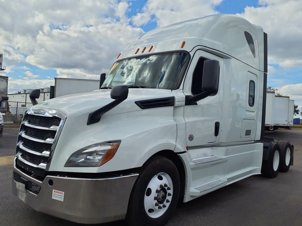 2020 Freightliner Cascadia 126 Sleeper Semi Truck – 72″ Condo Sleeper, 455HP, 12