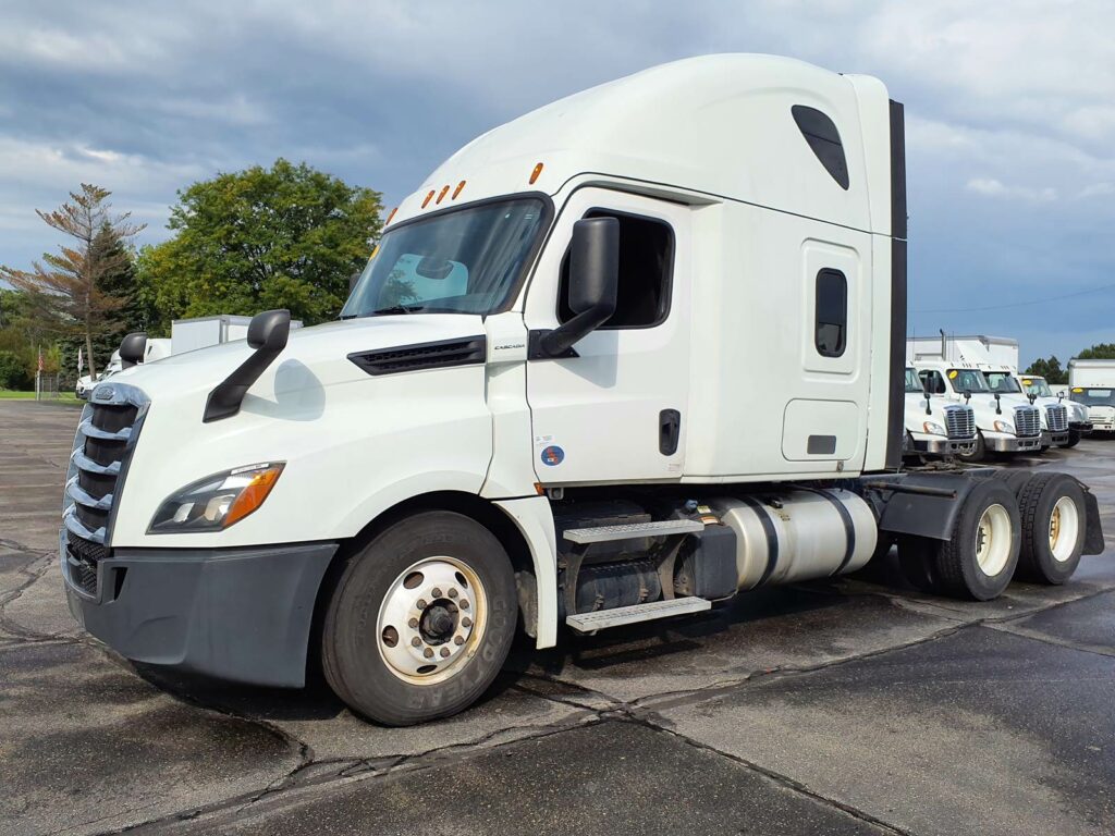 2019 Freightliner Cascadia 126 Sleeper Semi Truck – 72″ Condo Sleeper, 455HP, 12