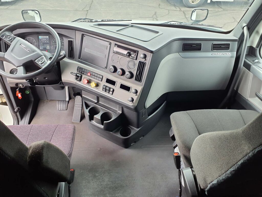2020 Freightliner Cascadia 126 Sleeper Semi Truck – 72″ Condo Sleeper, 455HP, 12