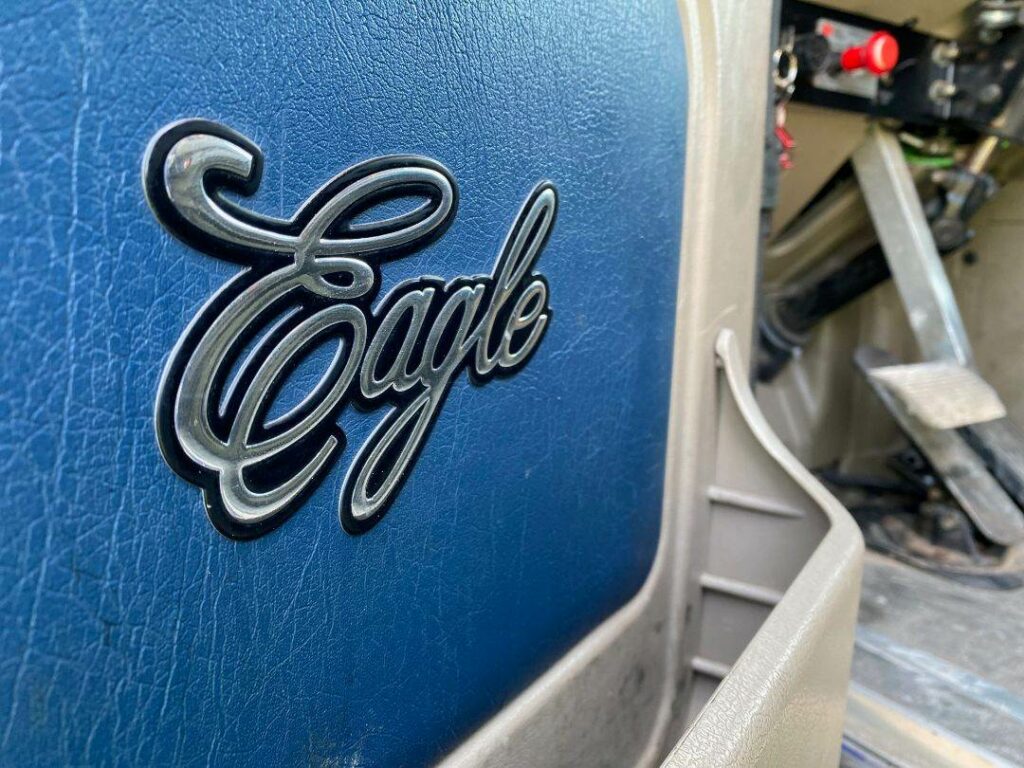 2013 International 9900i Sleeper Semi Truck