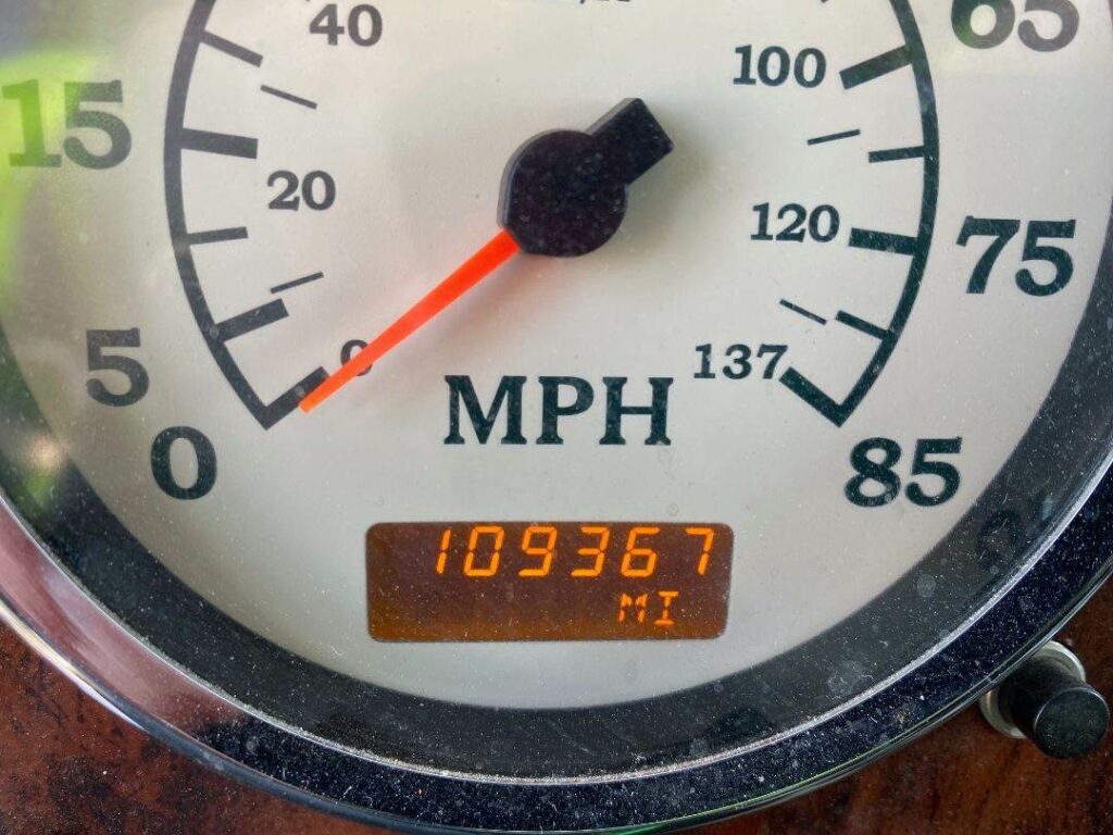 2013 International 9900i Sleeper Semi Truck