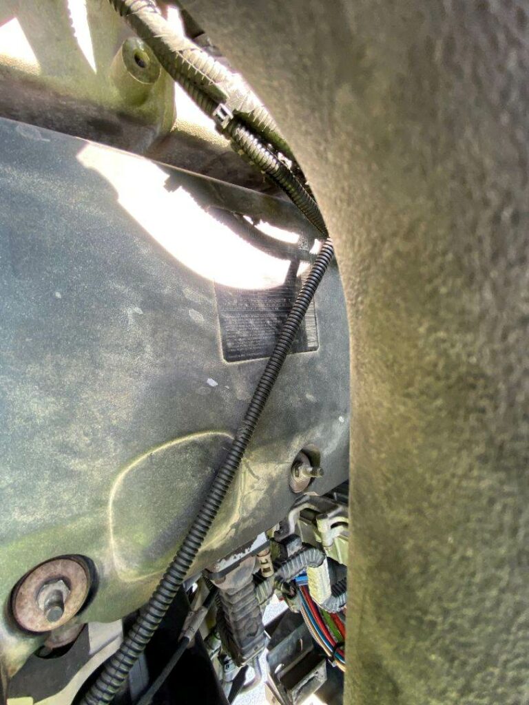 2013 International 9900i Sleeper Semi Truck