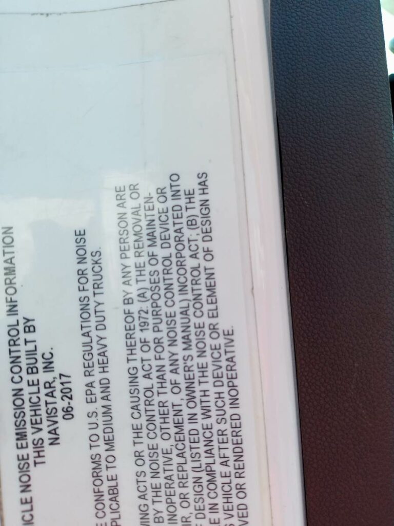 2018 International LT625 Sleeper Semi Truck – 73″ Condo Sleeper, 450HP, 10