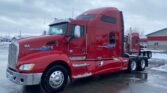 2015 Kenworth T660 Sleeper Semi Truck