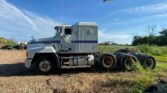 1997 Mack CH613 Sleeper Semi Truck