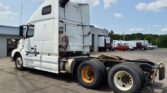 2017 Volvo VNL64T Sleeper Semi Truck – 61″ Condo Sleeper, 455HP, 12