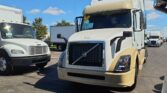 2018 Volvo VNL64T780 Sleeper Semi Truck – 77″ Condo Sleeper, 455HP, 12