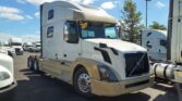 2018 Volvo VNL64T780 Sleeper Semi Truck – 77″ Condo Sleeper, 455HP, 12