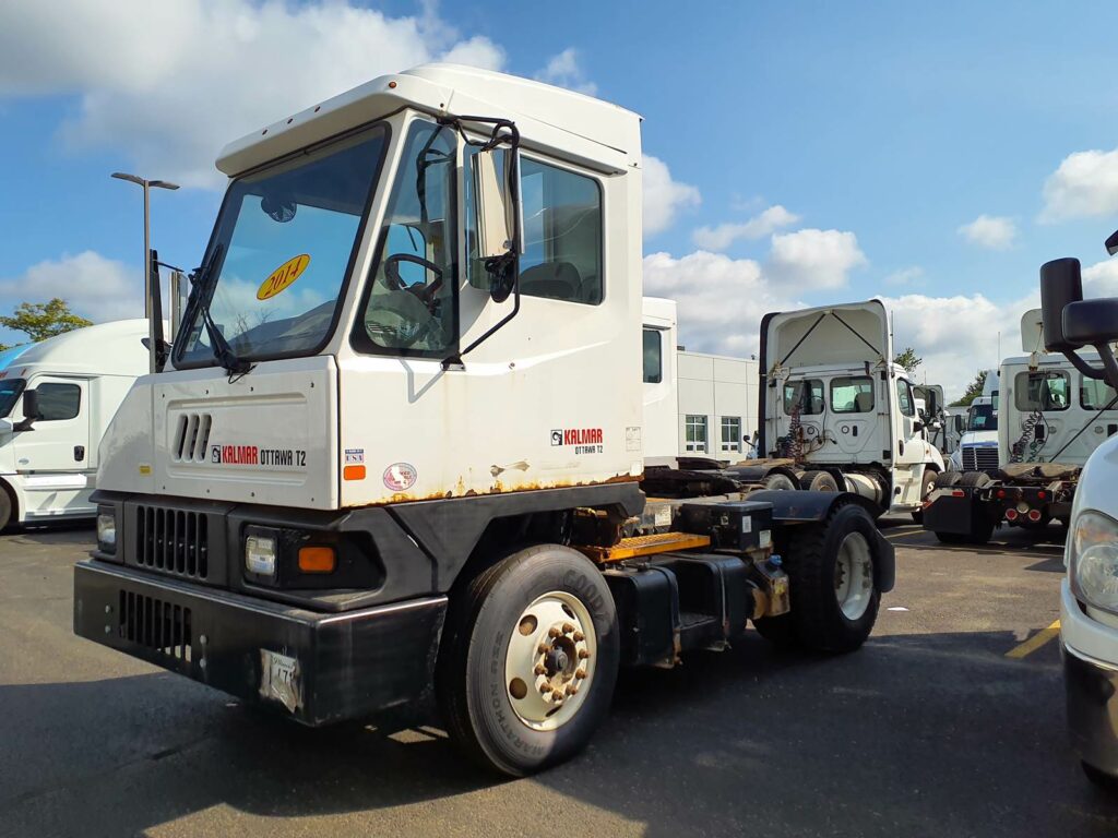 2016 Ottawa C30 Yard Spotter Truck – 200HP, 6