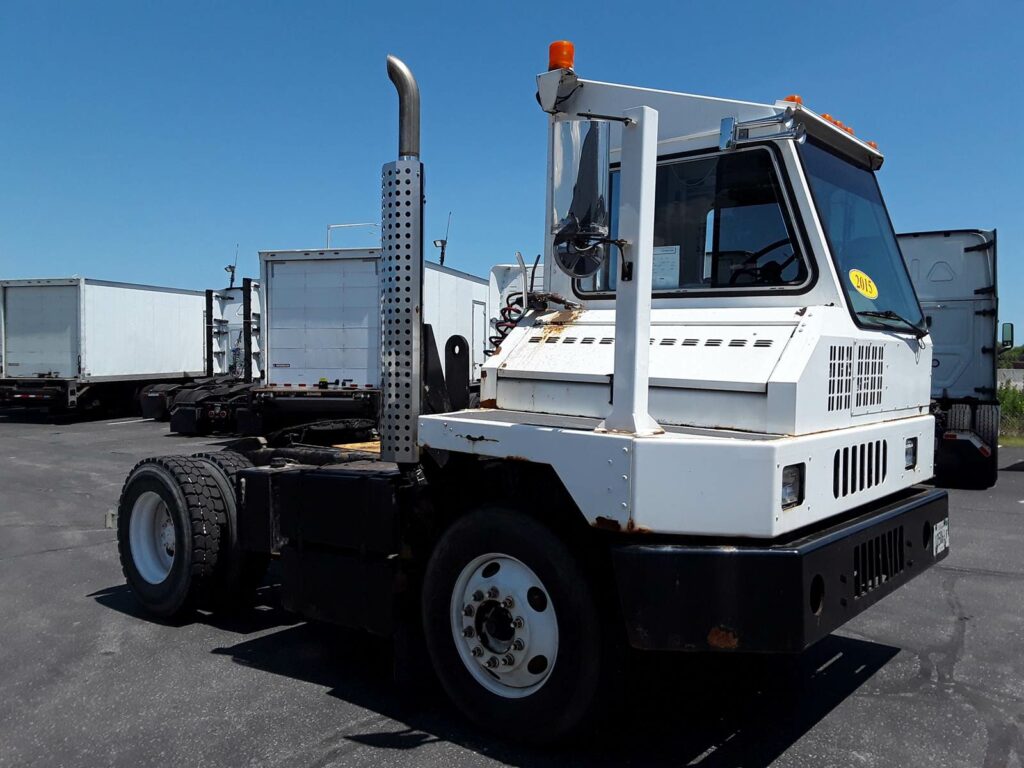 2015 Ottawa C30 Yard Spotter Truck – 200HP, 6