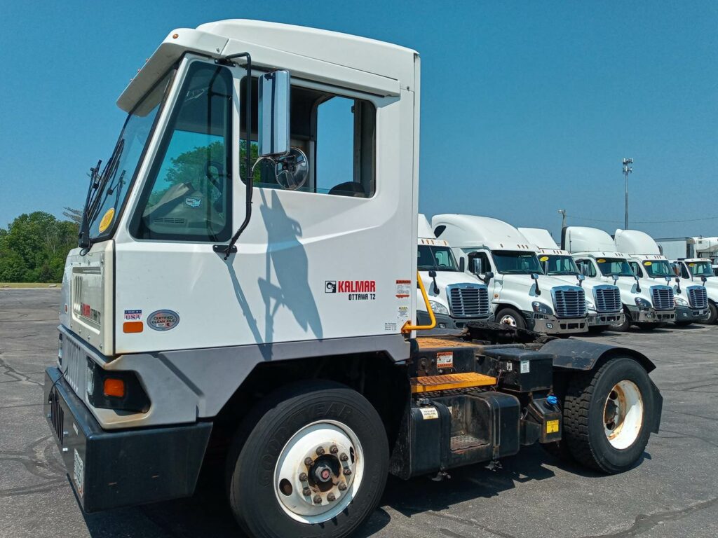 2019 Ottawa T2 Yard Spotter Truck – 200HP, 6
