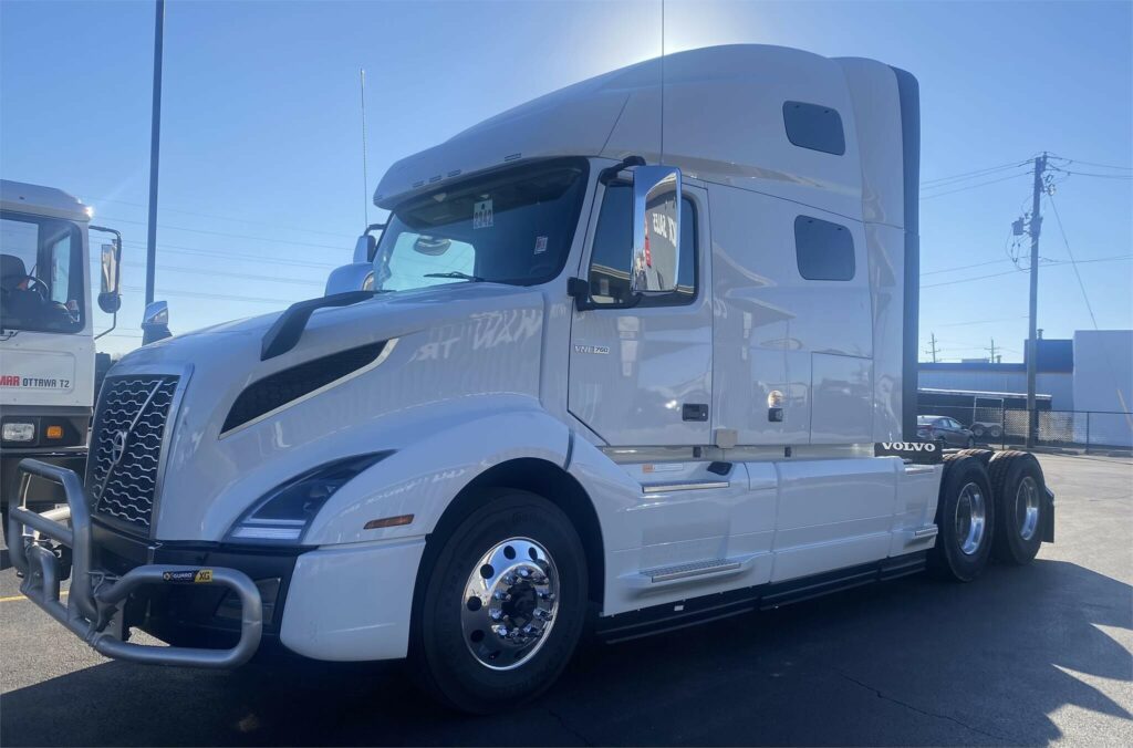 2024 Volvo VNL64T760