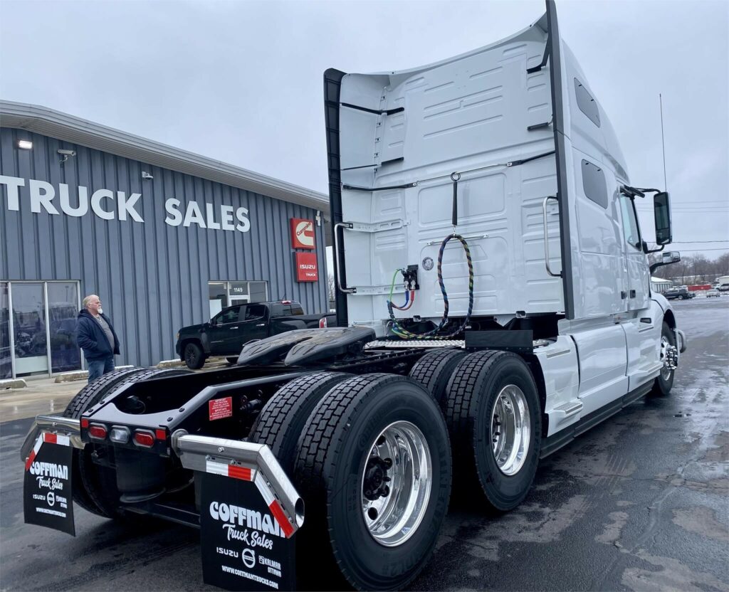 2024 Volvo VNL64T760 HandshakeFleet