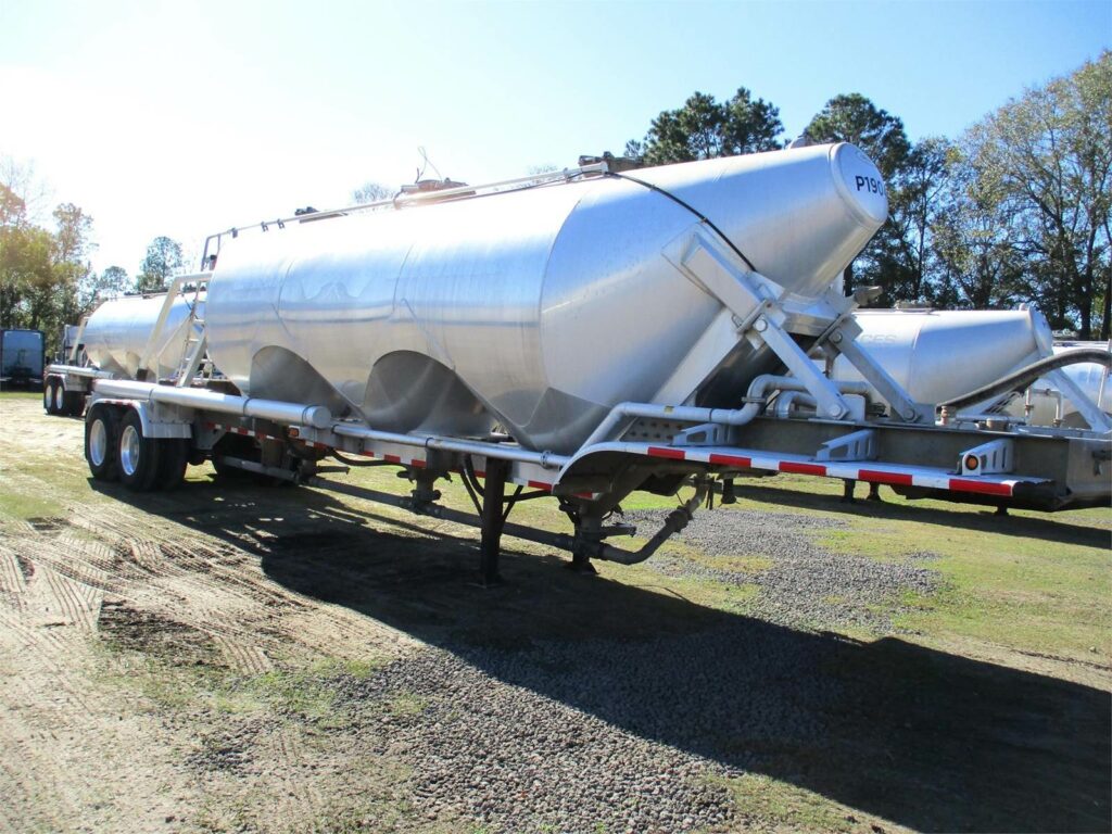 2019 Southern Welding ALUMINUM 1000 CUBIC FT PNEUMATIC TANKER