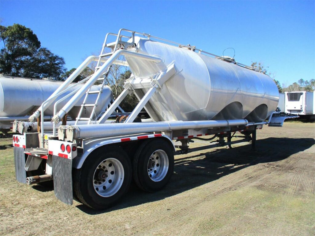 2019 Southern Welding ALUMINUM 1000 CUBIC FT PNEUMATIC TANKER ...