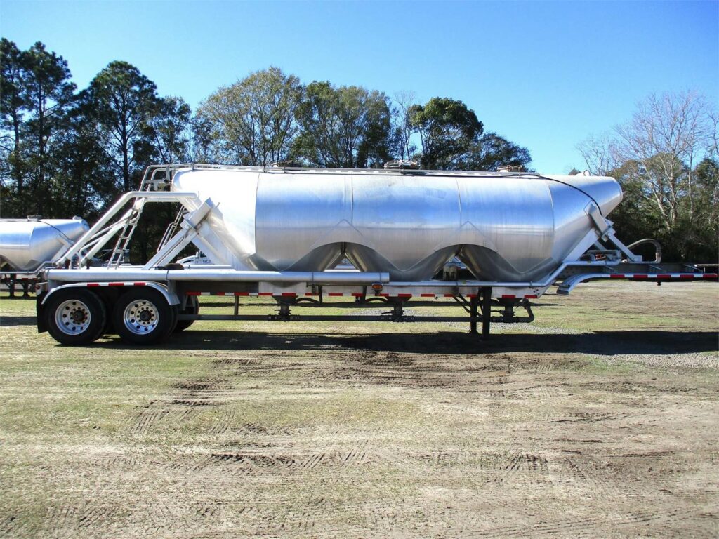 2019 Southern Welding ALUMINUM 1000 CUBIC FT PNEUMATIC TANKER
