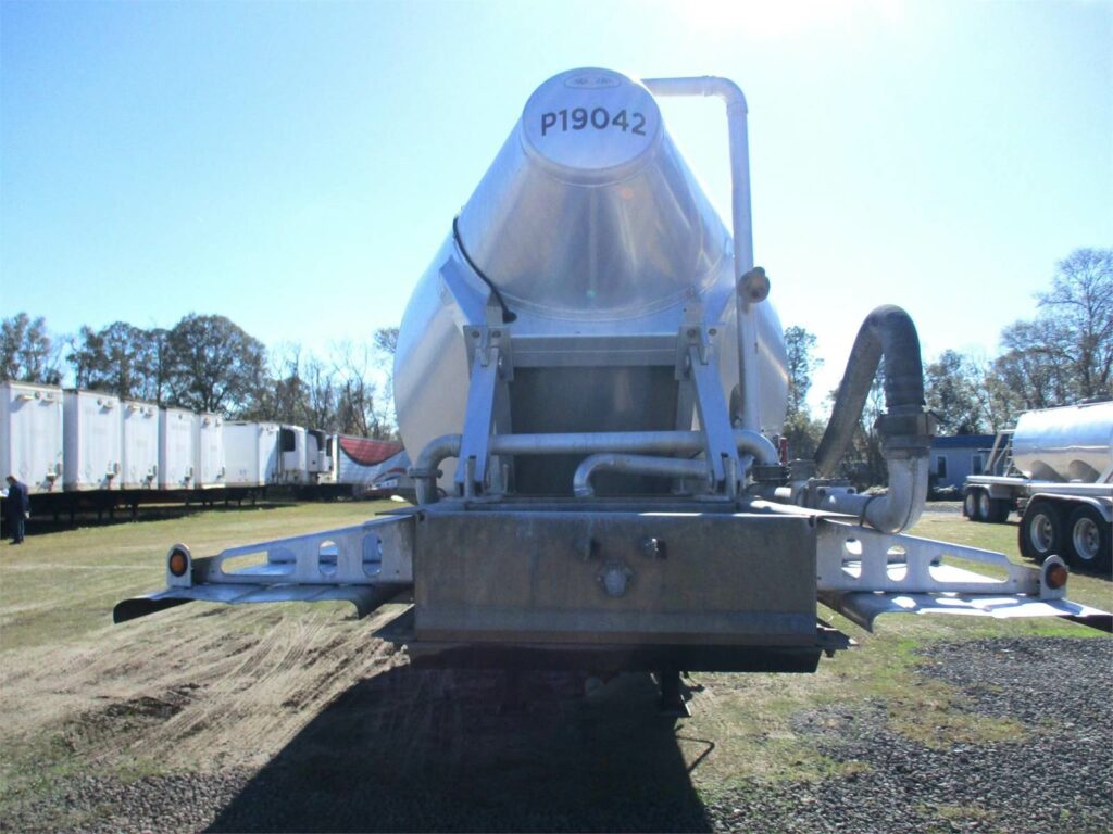 2019 Southern Welding ALUMINUM 1000 CUBIC FT PNEUMATIC TANKER