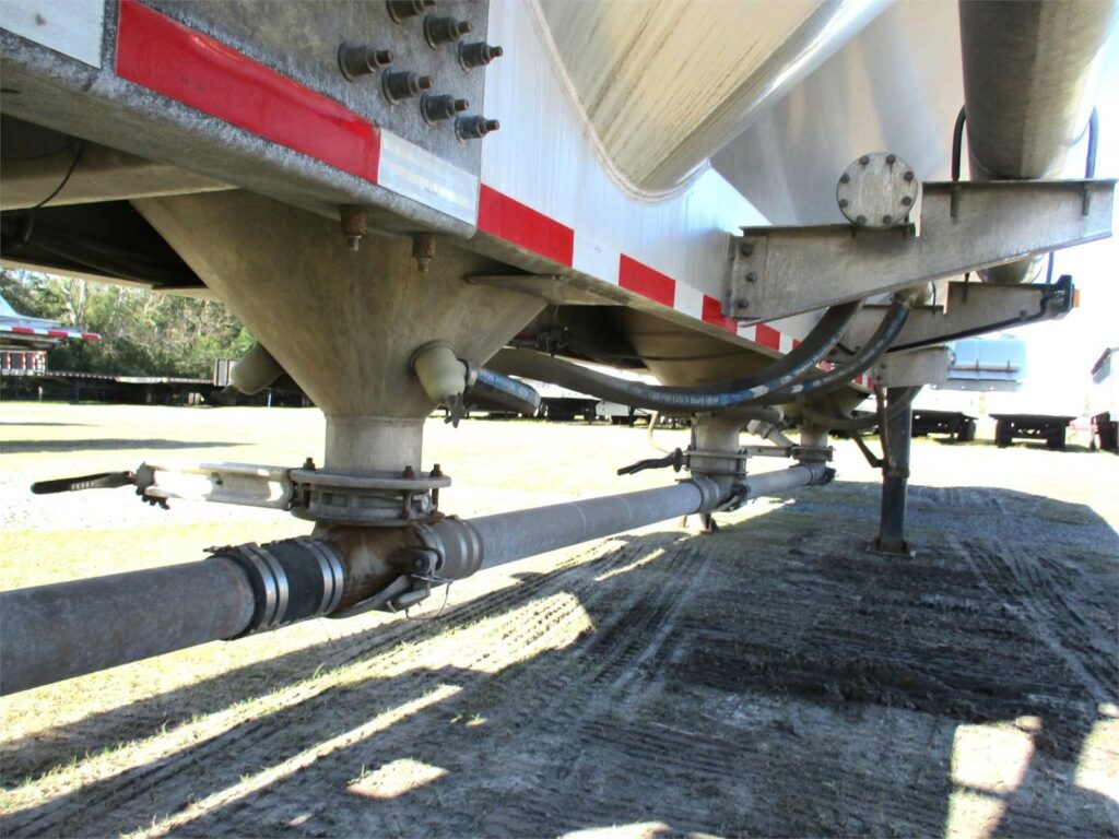 2019 Southern Welding ALUMINUM 1000 CUBIC FT PNEUMATIC TANKER