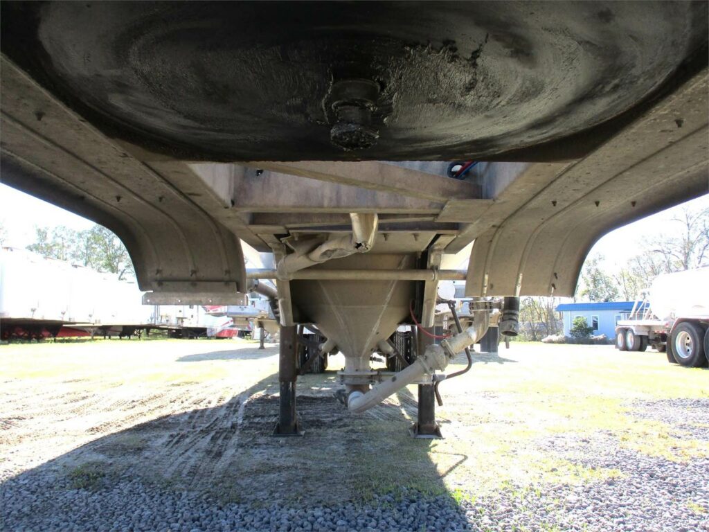 2019 Southern Welding ALUMINUM 1000 CUBIC FT PNEUMATIC TANKER